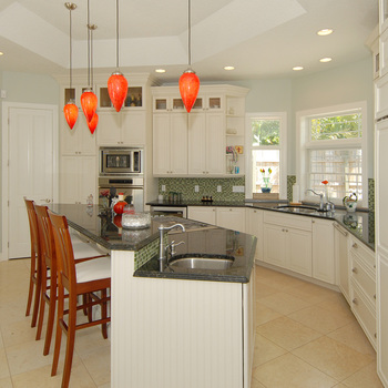 Kitchen Breakfast Bar with Pendant Lighting