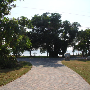 Custom Paved Driveway